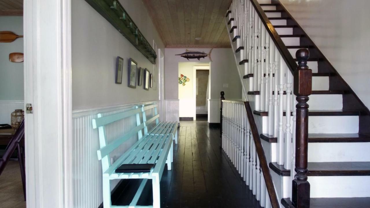 ホテル Sapodilla House Dunmore Town エクステリア 写真